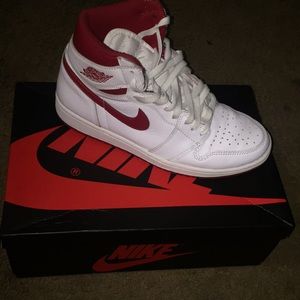 Metallic red 1s